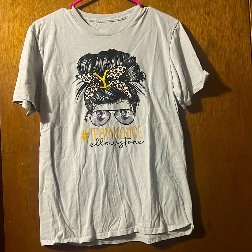 Graphic tee